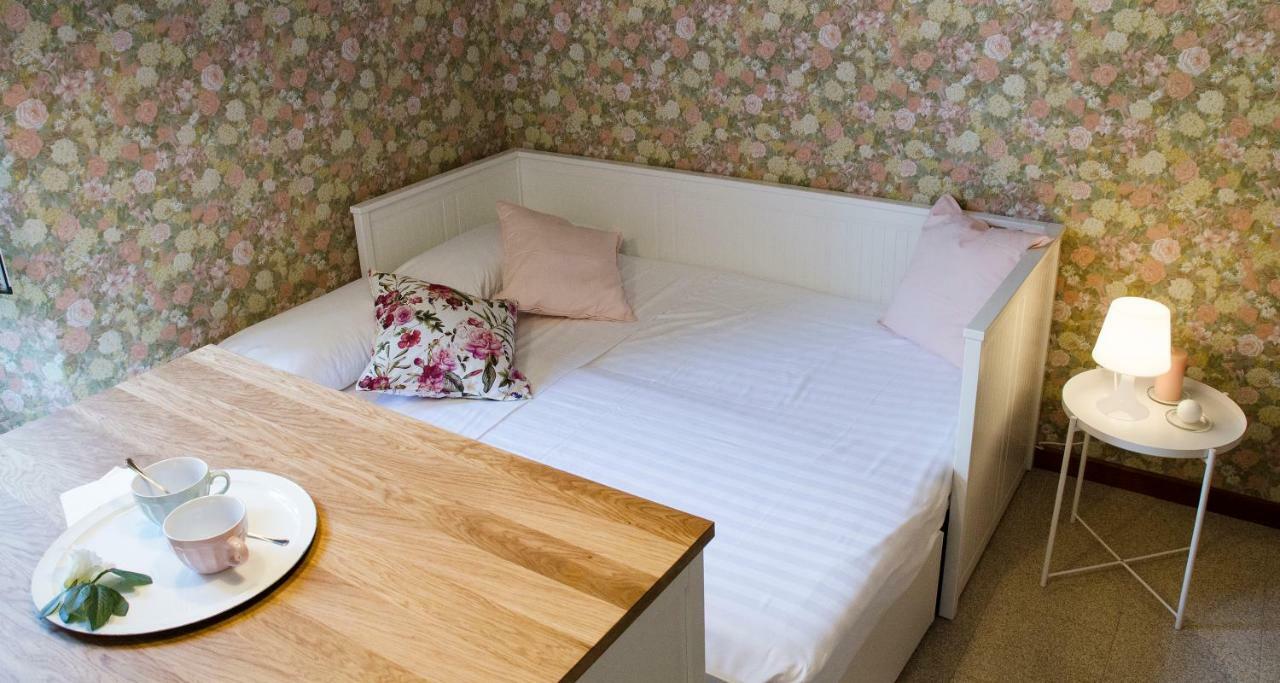 Flowers Apartment Joivy 25 Como Buitenkant foto