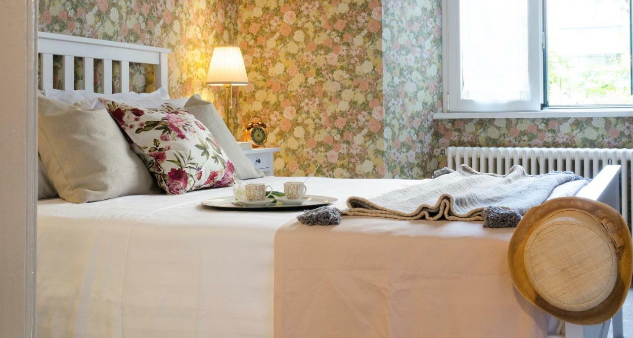 Flowers Apartment Joivy 25 Como Buitenkant foto